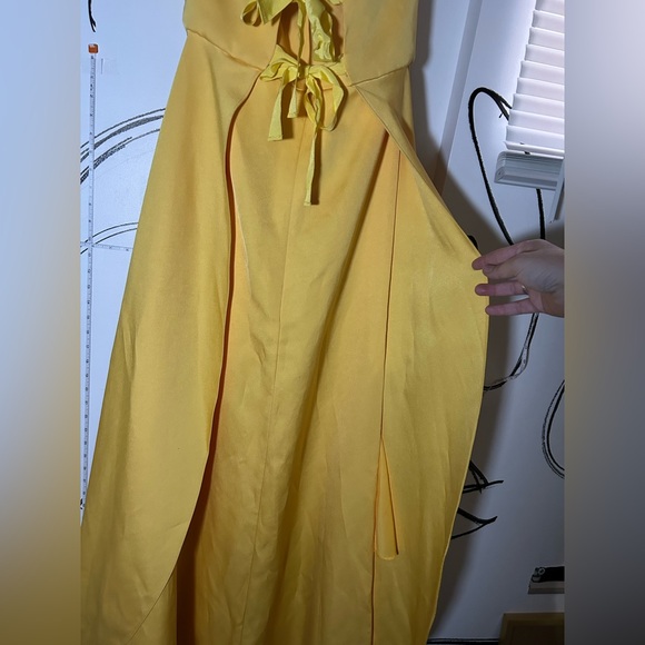 Zac Posen Strapless Yellow Satin Gown, Tulip Like Skirt, Flawed, Size 12 - Picture 12 of 17